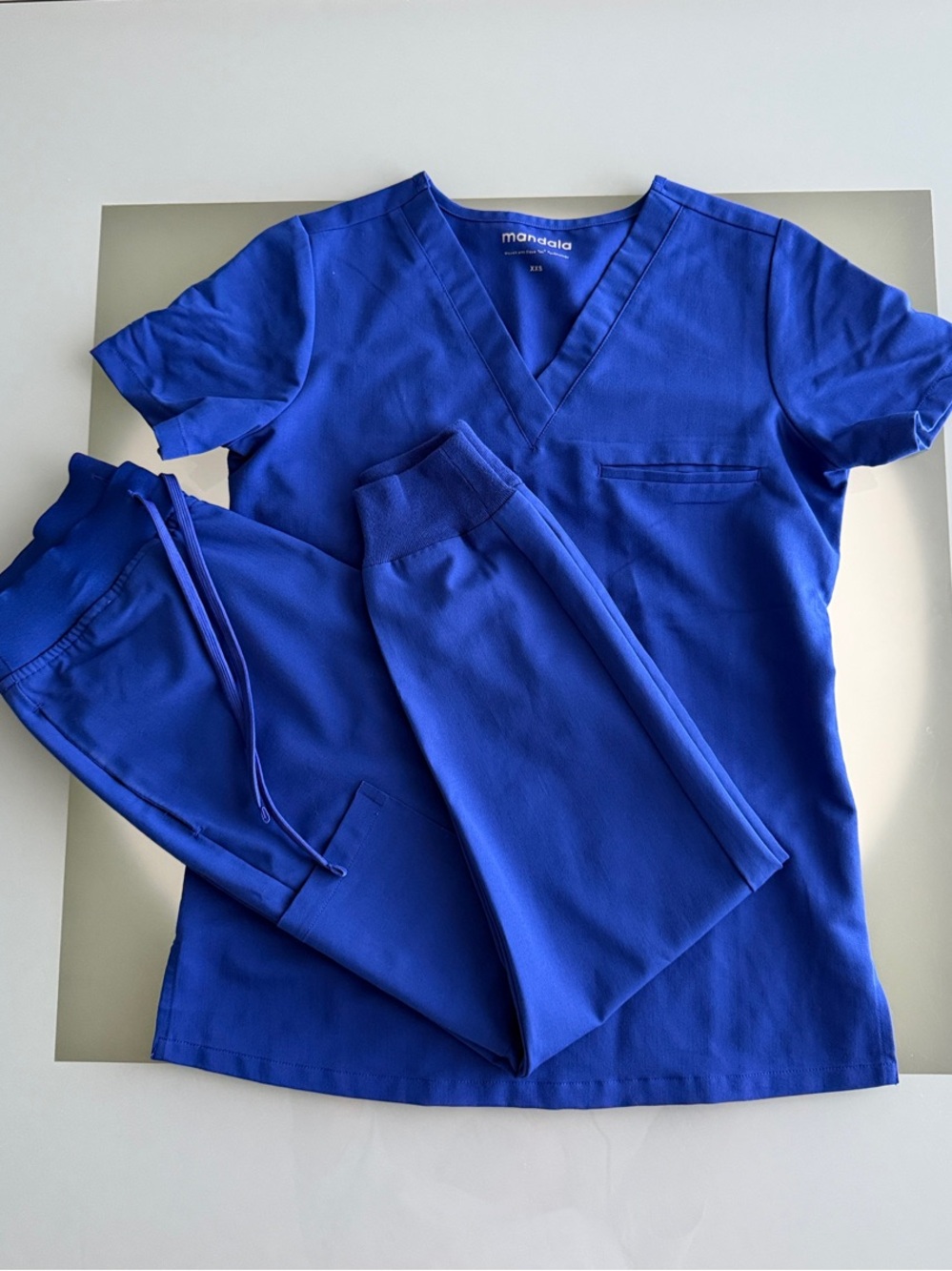 MANDALA Women's Scrub Top and Jogger Pants Galaxy Blue XXS/XXSP